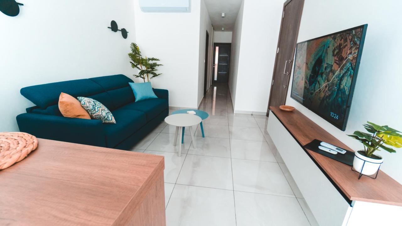 Ideal Location, Stylish 1Br Apartment With Free Parking Слима Екстериор снимка