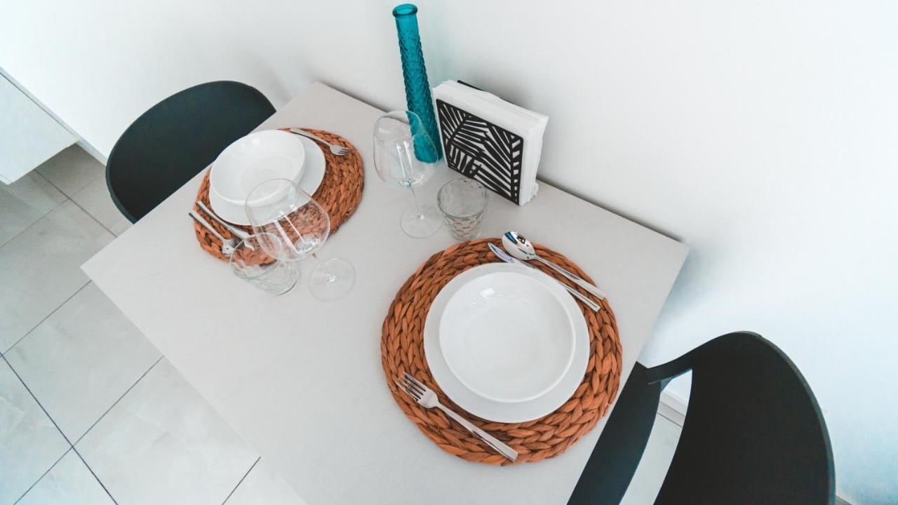 Ideal Location, Stylish 1Br Apartment With Free Parking Слима Екстериор снимка